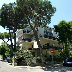 Frühstückspension Fiorina - Colazione Fino A Mezzogiorno - Village Gratuito - Aquafan25 Oltremare20, Riccione